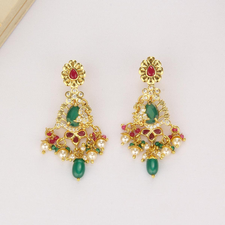 Pragya Short Necklace Set