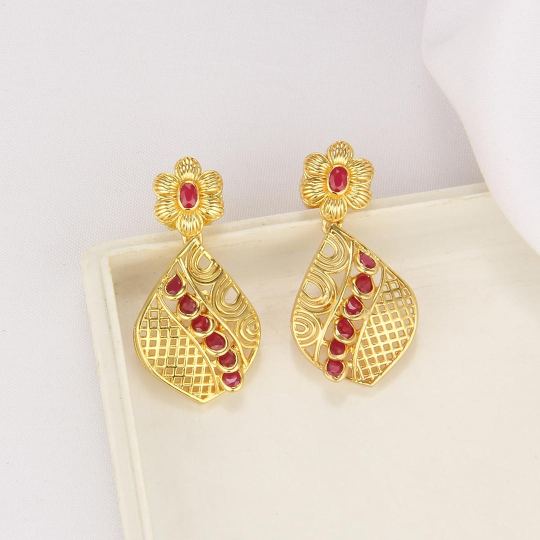 Tenisha Short Necklace Set