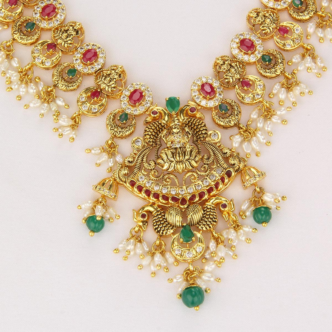 Anagha Short Necklace Set
