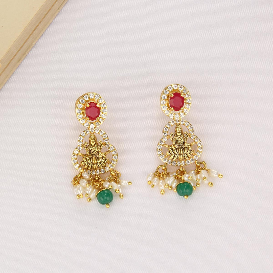 Anagha Short Necklace Set