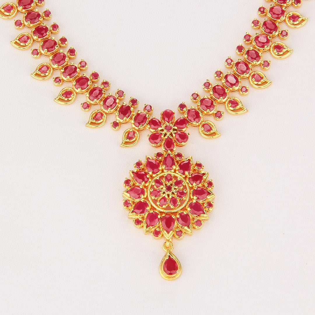 Ishu Short Necklace Set