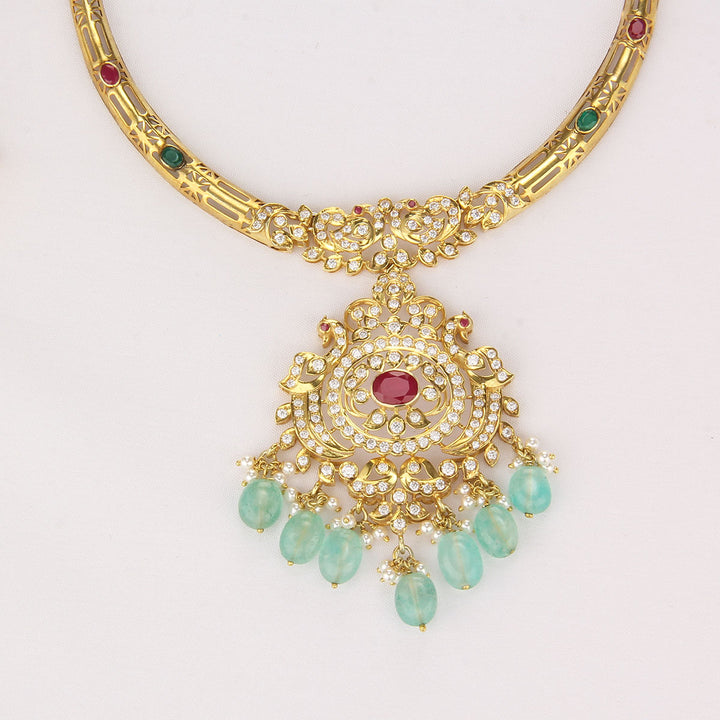 Yamika Short Necklace