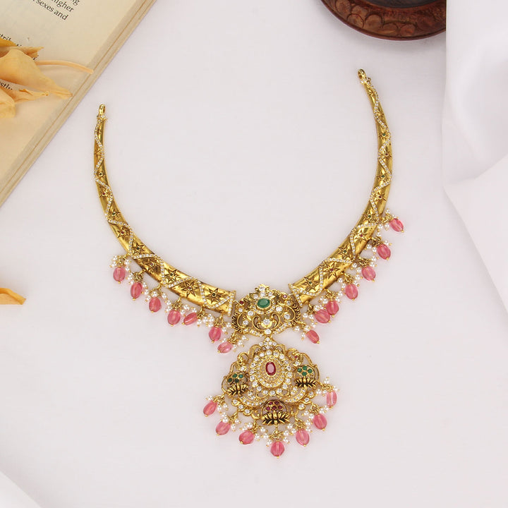 Athesha Short Necklace