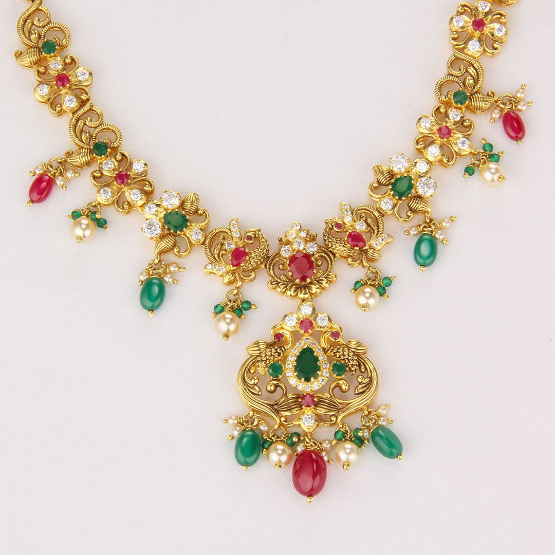 Hasika Short Necklace Set