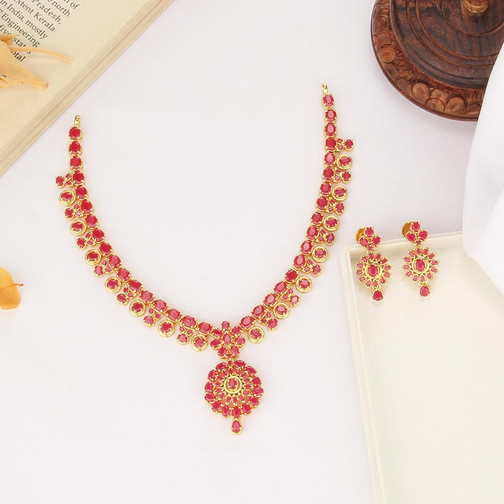 Nithra Short Necklace Set