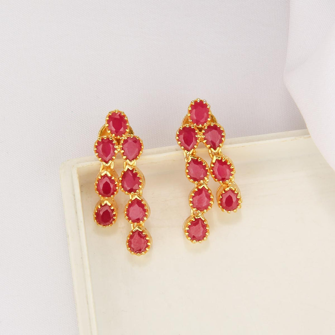 Thishya Short Necklace Set