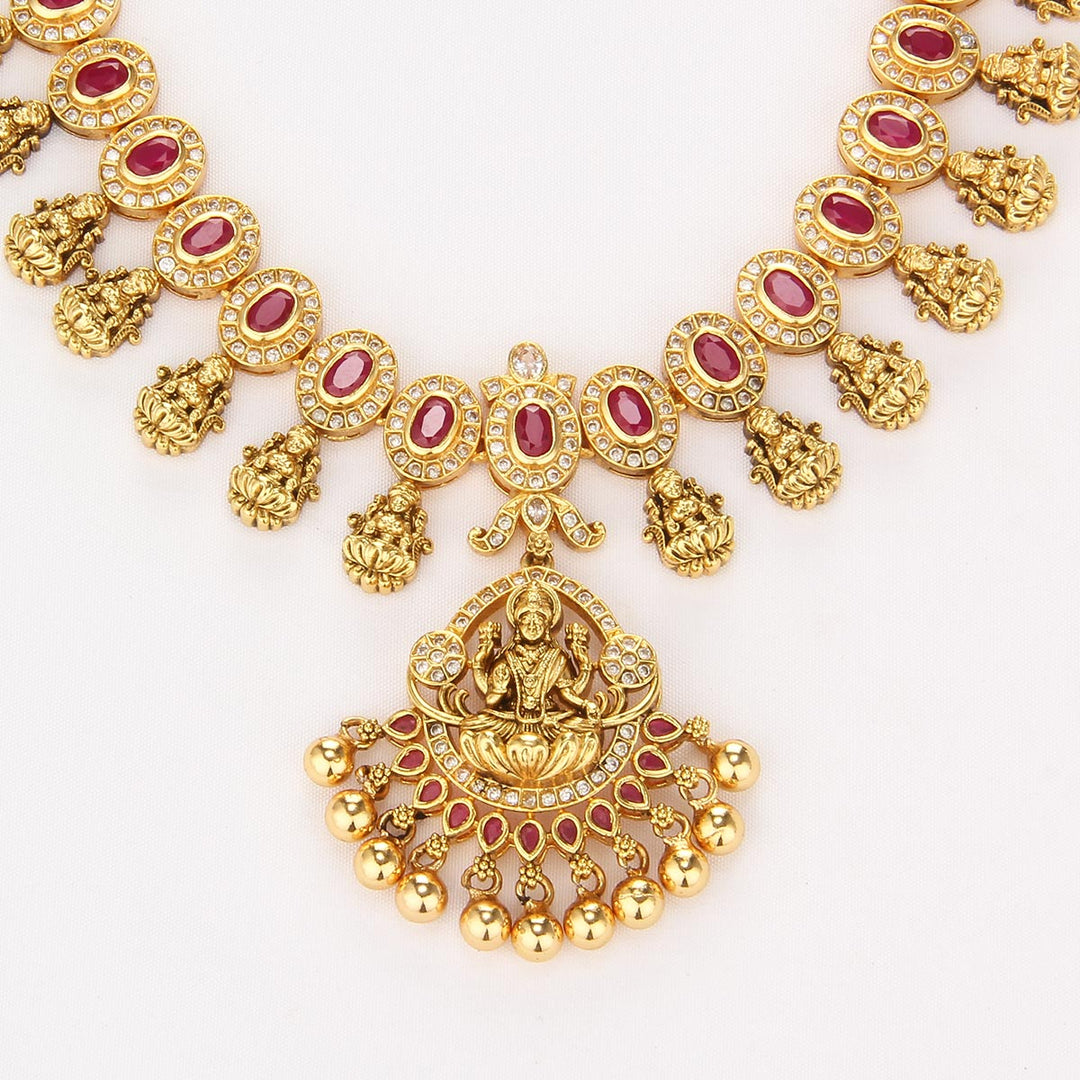 Traditional Short Necklace Set