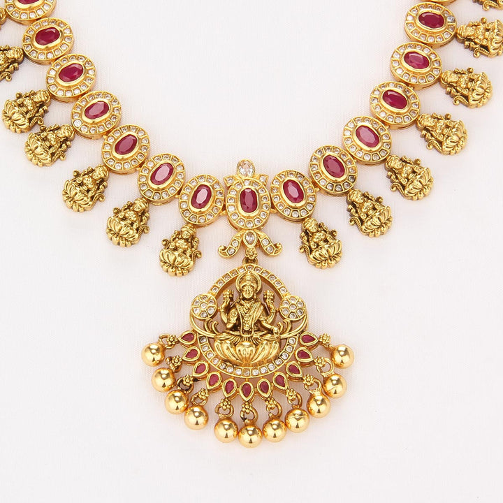 Traditional Short Necklace Set