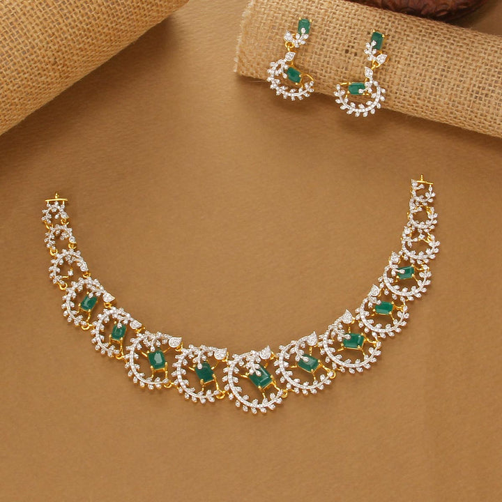 Stella Short Necklace Set