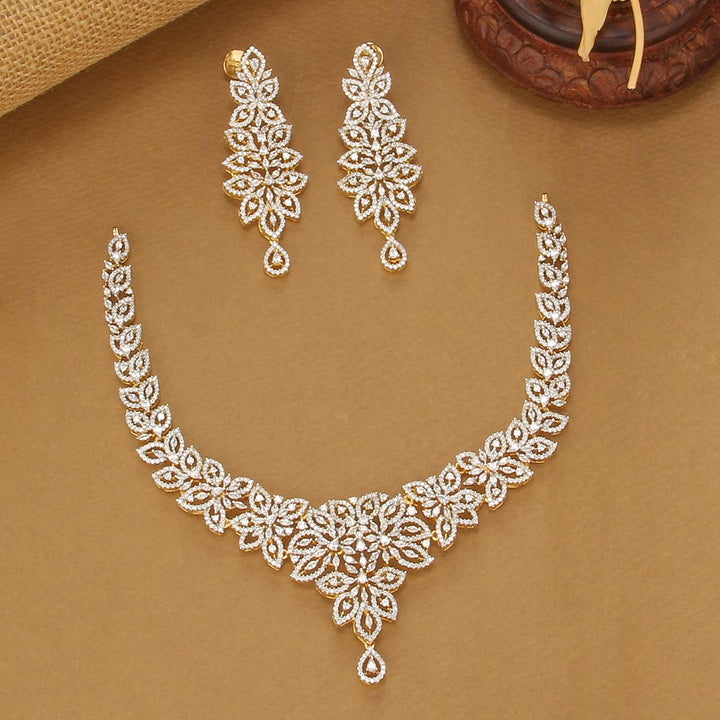 Affluence Short Necklace Set