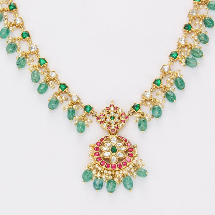 Bhanvika Kundan Short Necklace