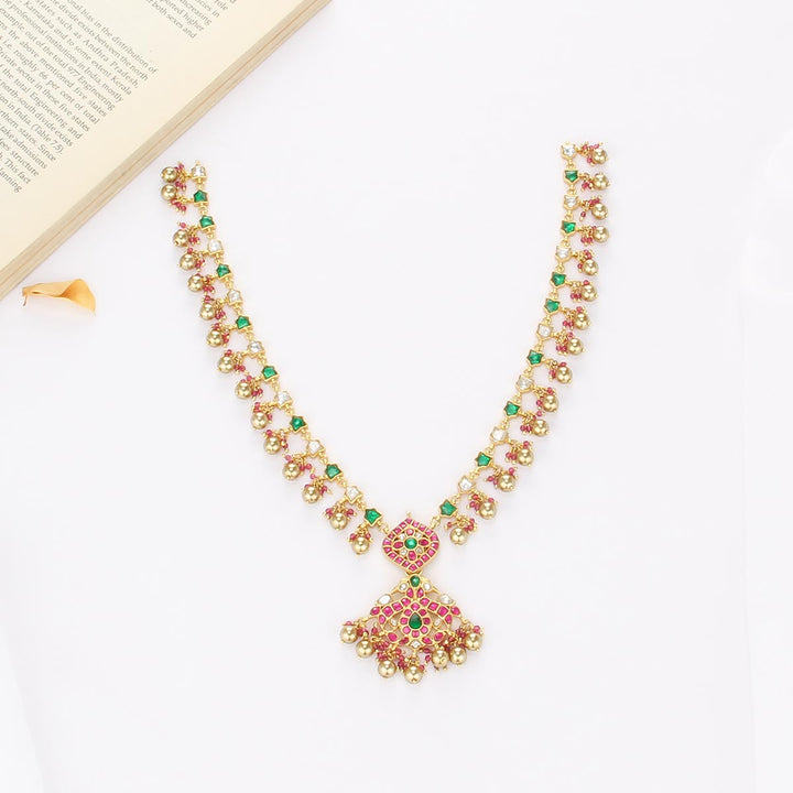 Sidhika Kundan Short Necklace