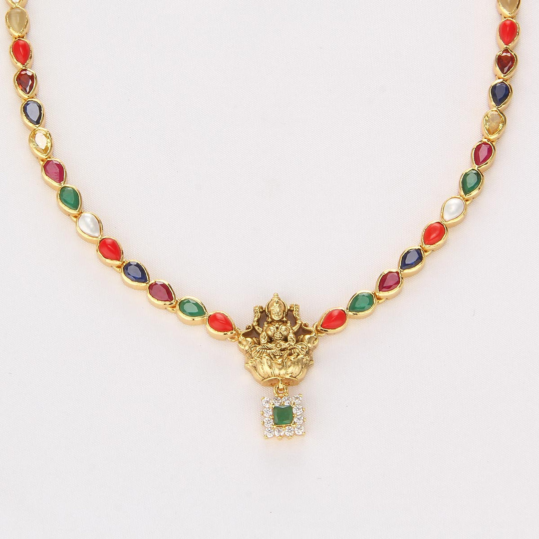 Gorgeous Short Necklace Set