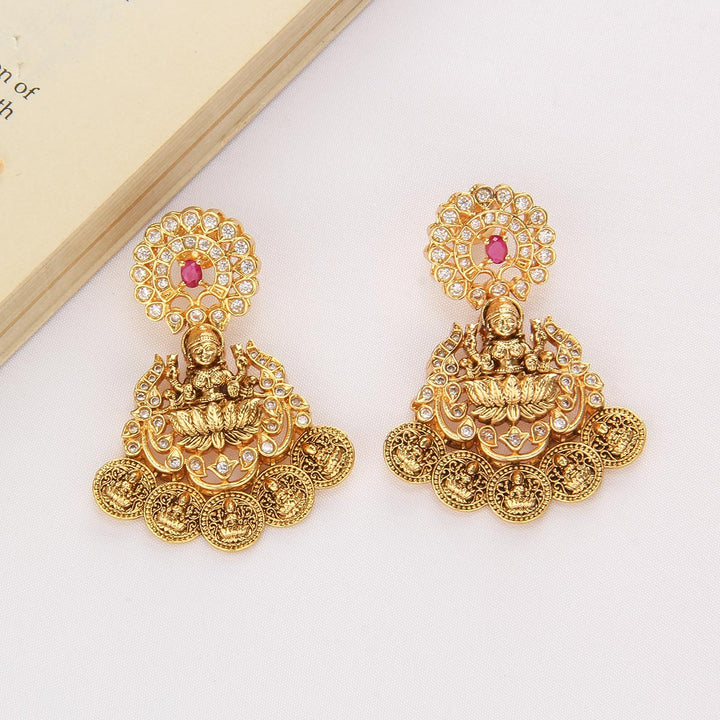 Eternal Shine Short Necklace Set