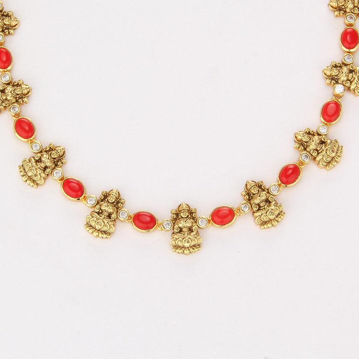 Yakitha Short Necklace Set