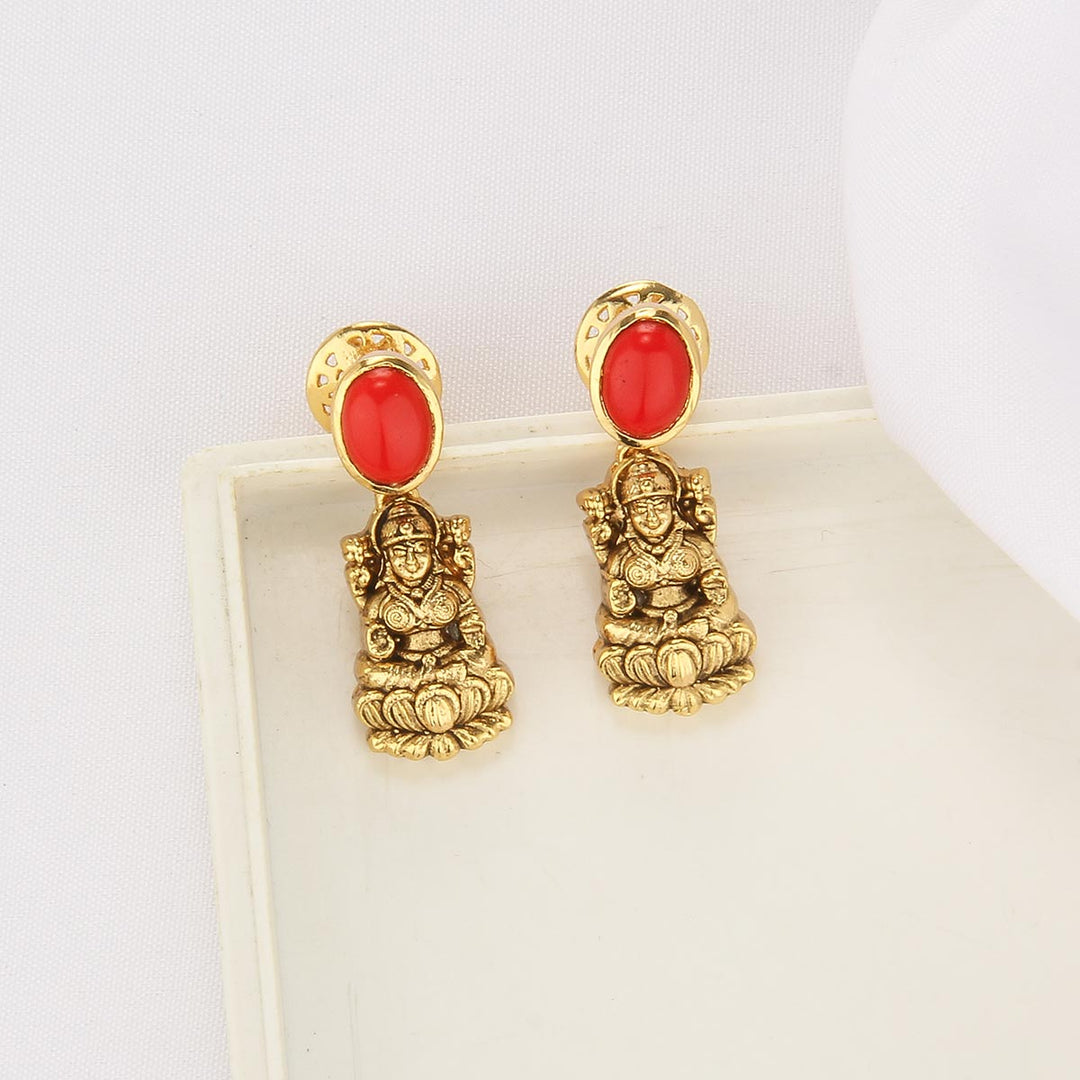 Yakitha Short Necklace Set