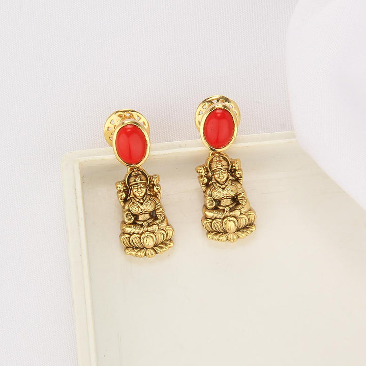 Yakitha Short Necklace Set