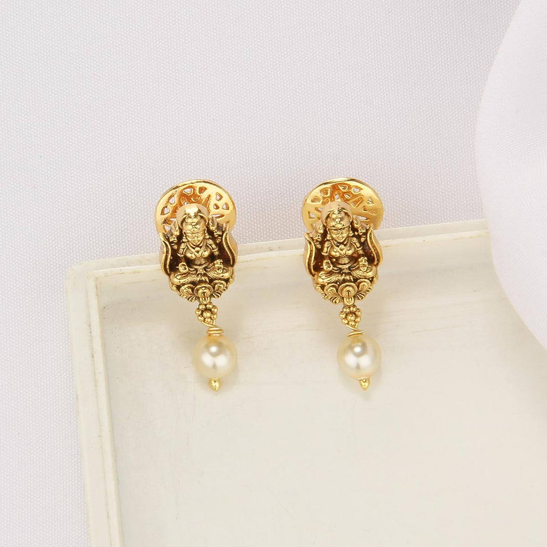 Glowing Short Necklace Set