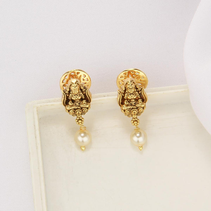 Glowing Short Necklace Set