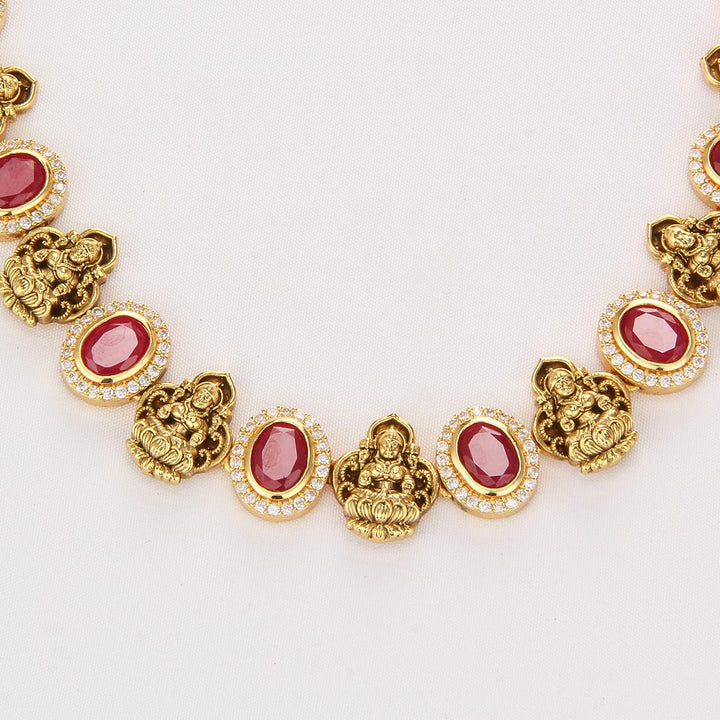 Traditional Short Necklace Set