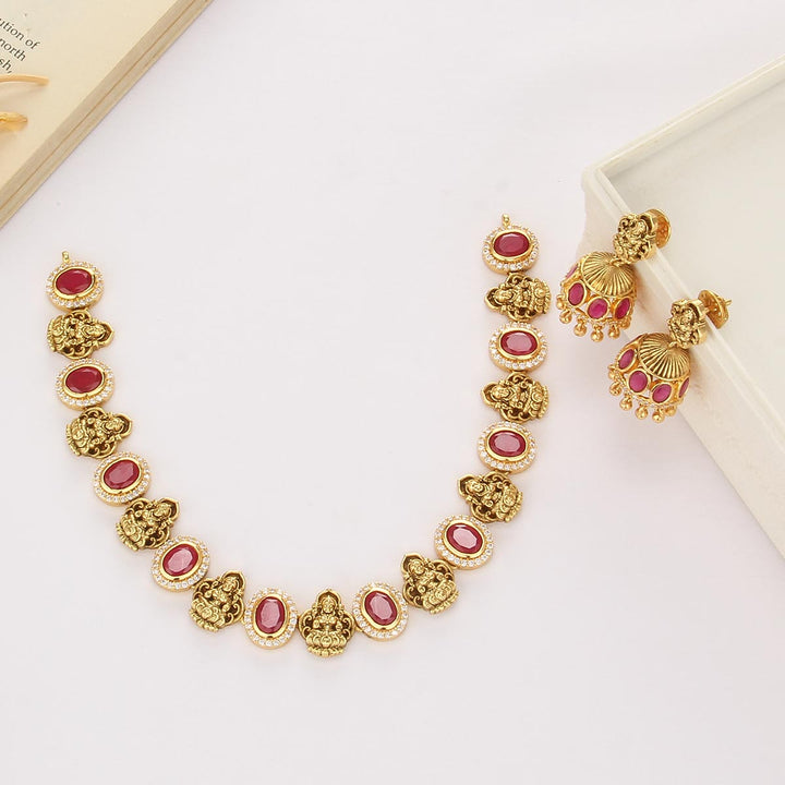 Traditional Short Necklace Set