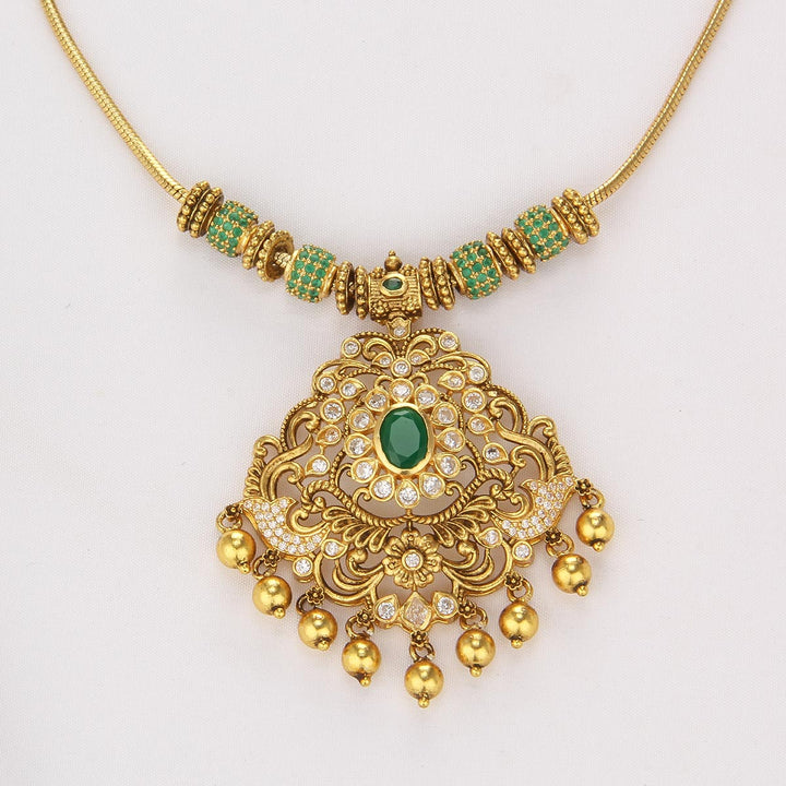 Rakshina Short Necklace Set