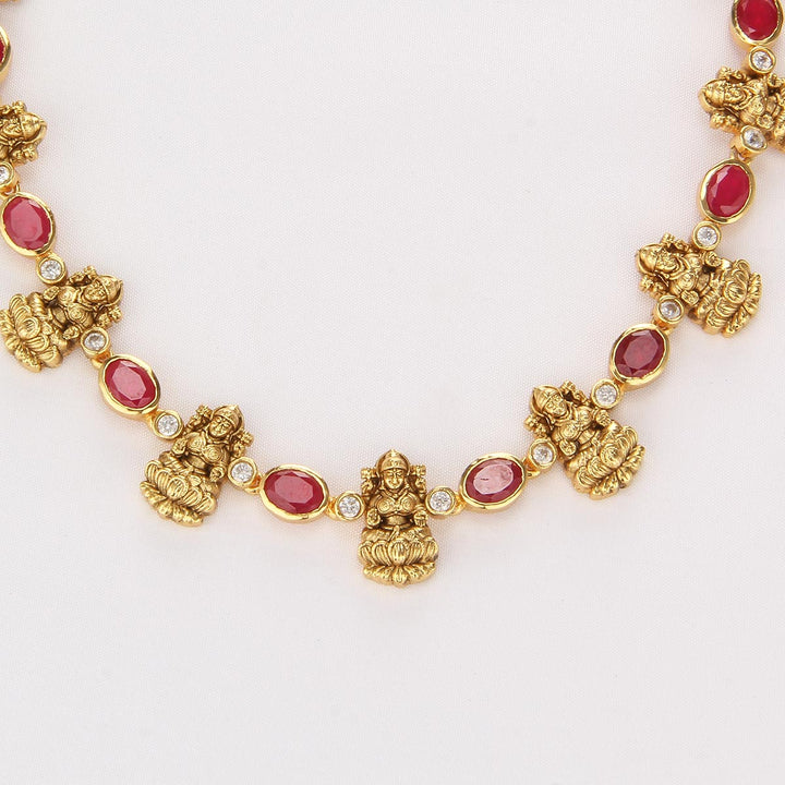 Traditional Charm Short Necklace Set