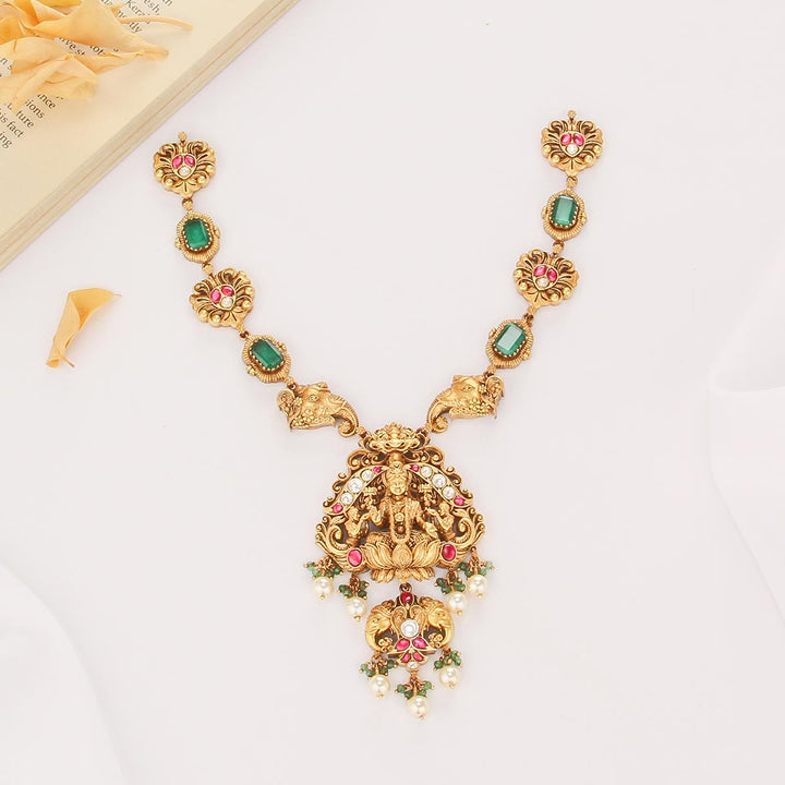 Beautiful Nagas Short Necklace