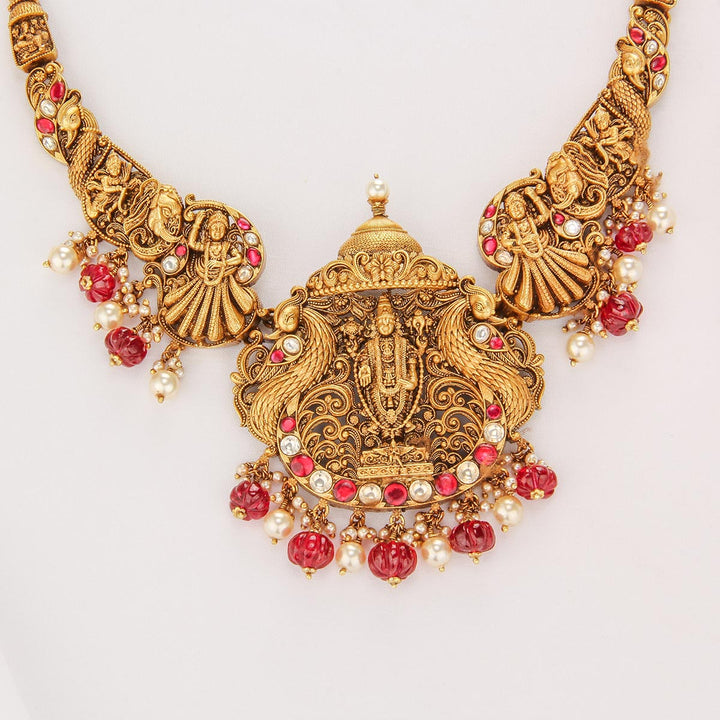 Empress Glow Short Necklace