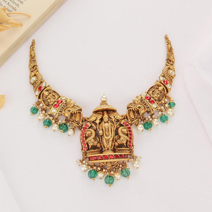 Shimmering Short Necklace