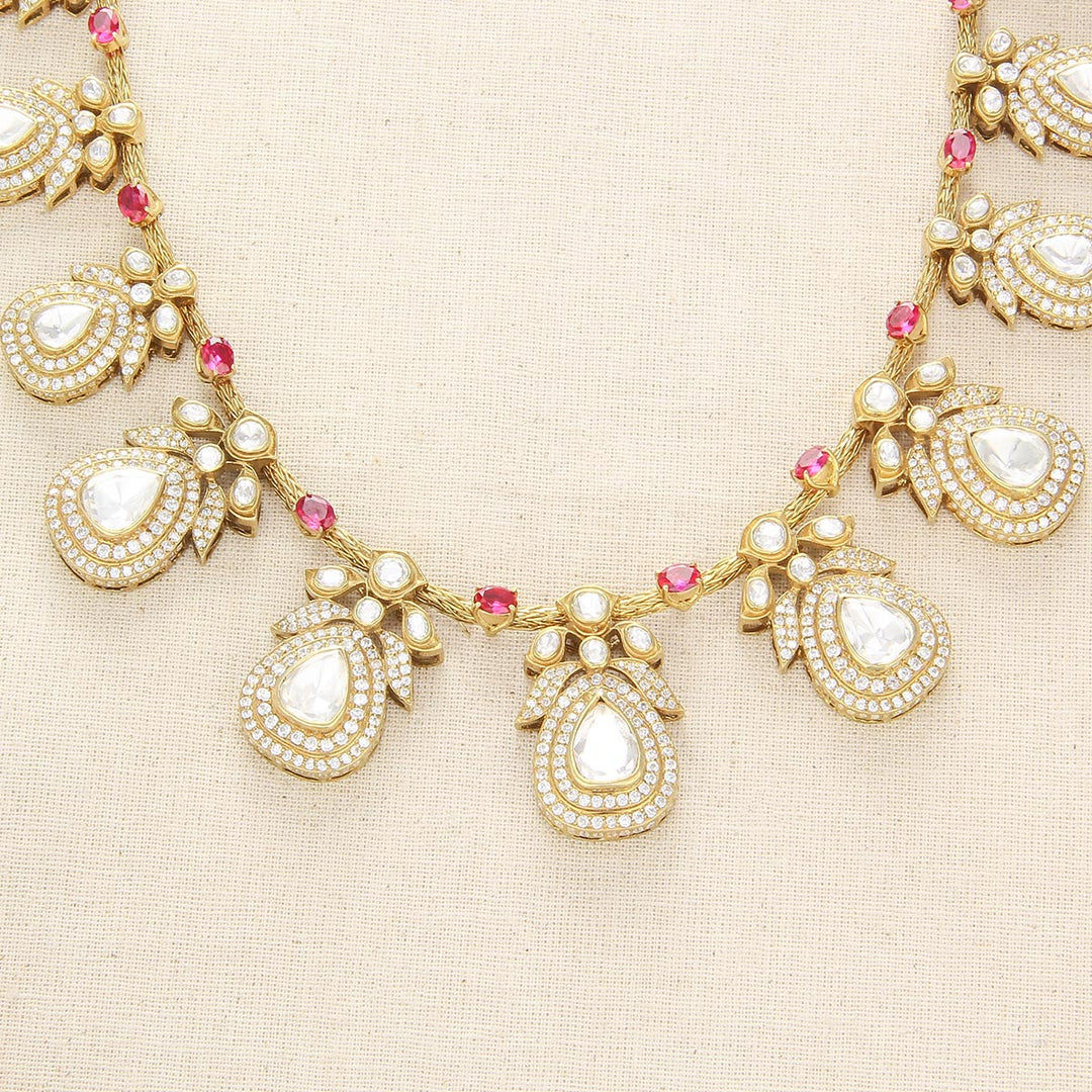 White Charm Short Necklace Set