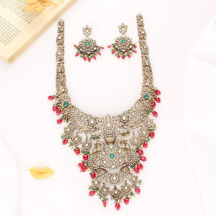 Henisha Victorian Long Necklace set
