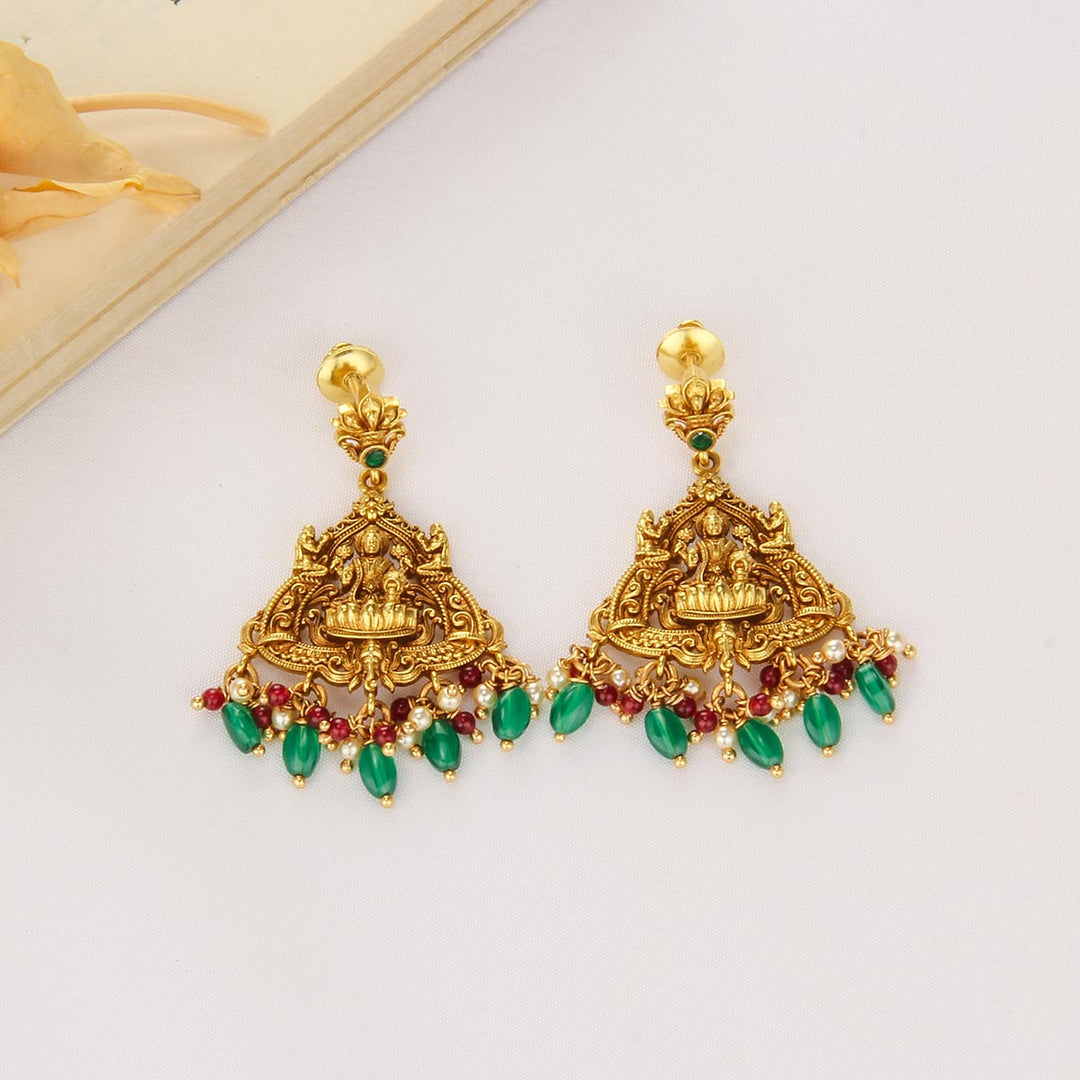 Rajinsa Nagas Short Necklace Set