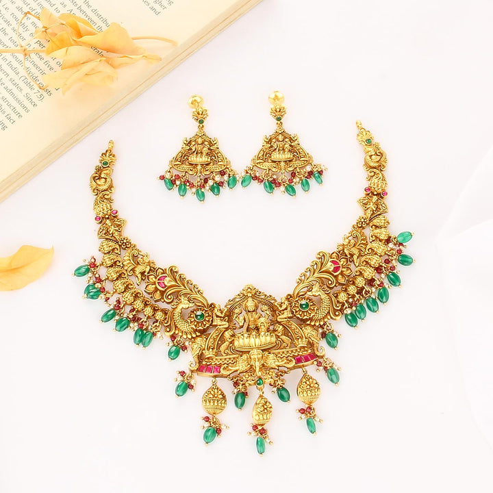 Rajinsa Nagas Short Necklace Set