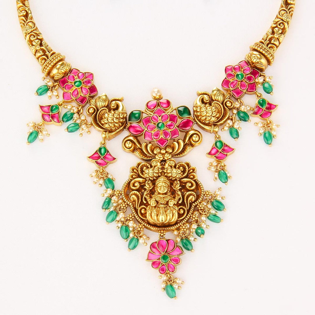 Jazzitha Nagas Short Necklace Set