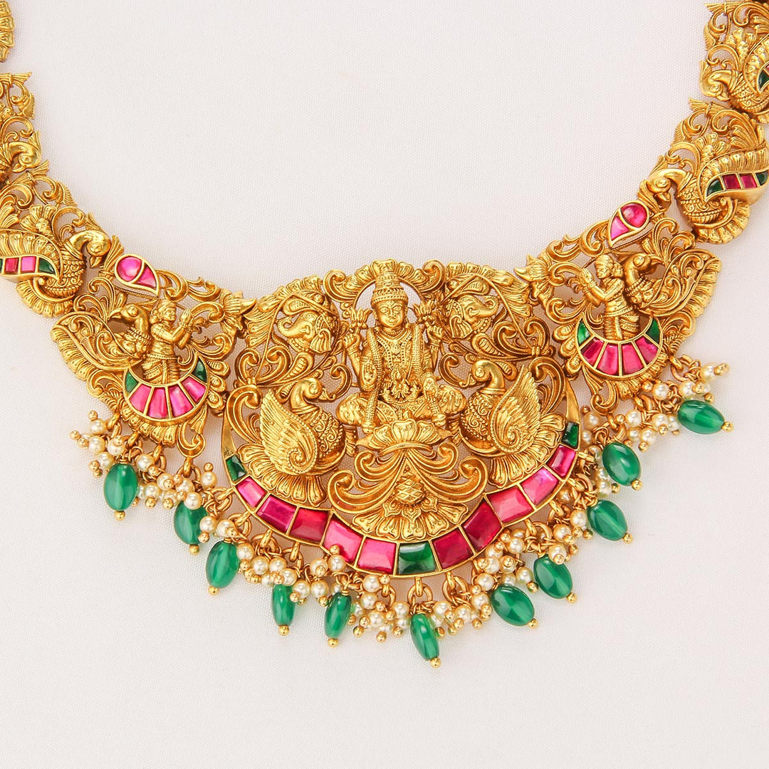 Aashika Nagas Short Necklace Set