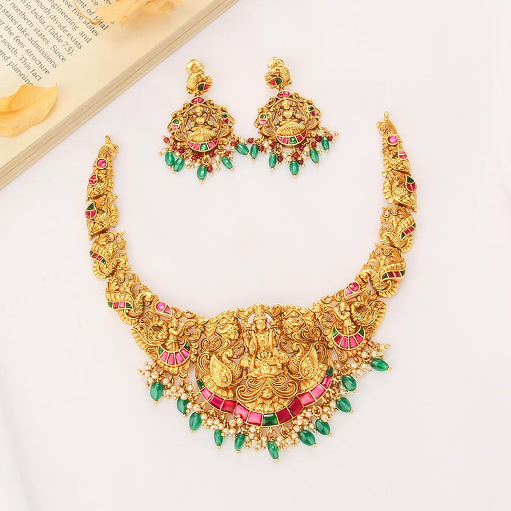 Aashika Nagas Short Necklace Set