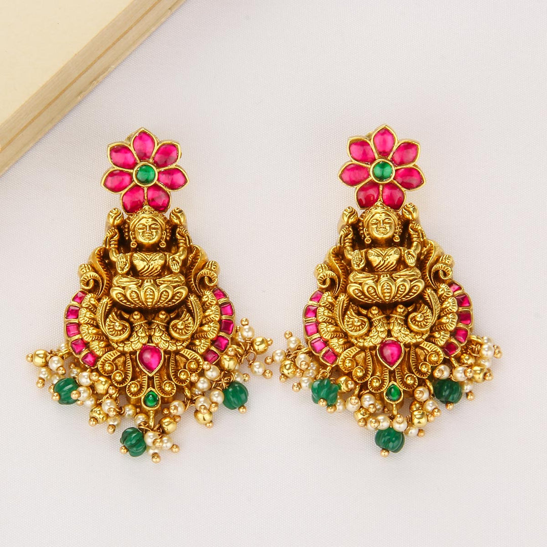 Ziva Nagas Short Necklace Set