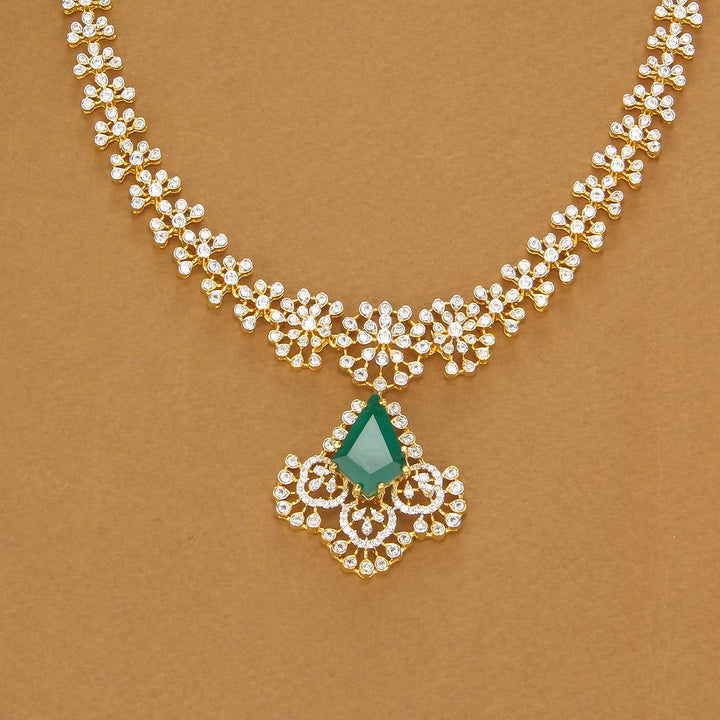 Chic & Trendy Short Necklace Set