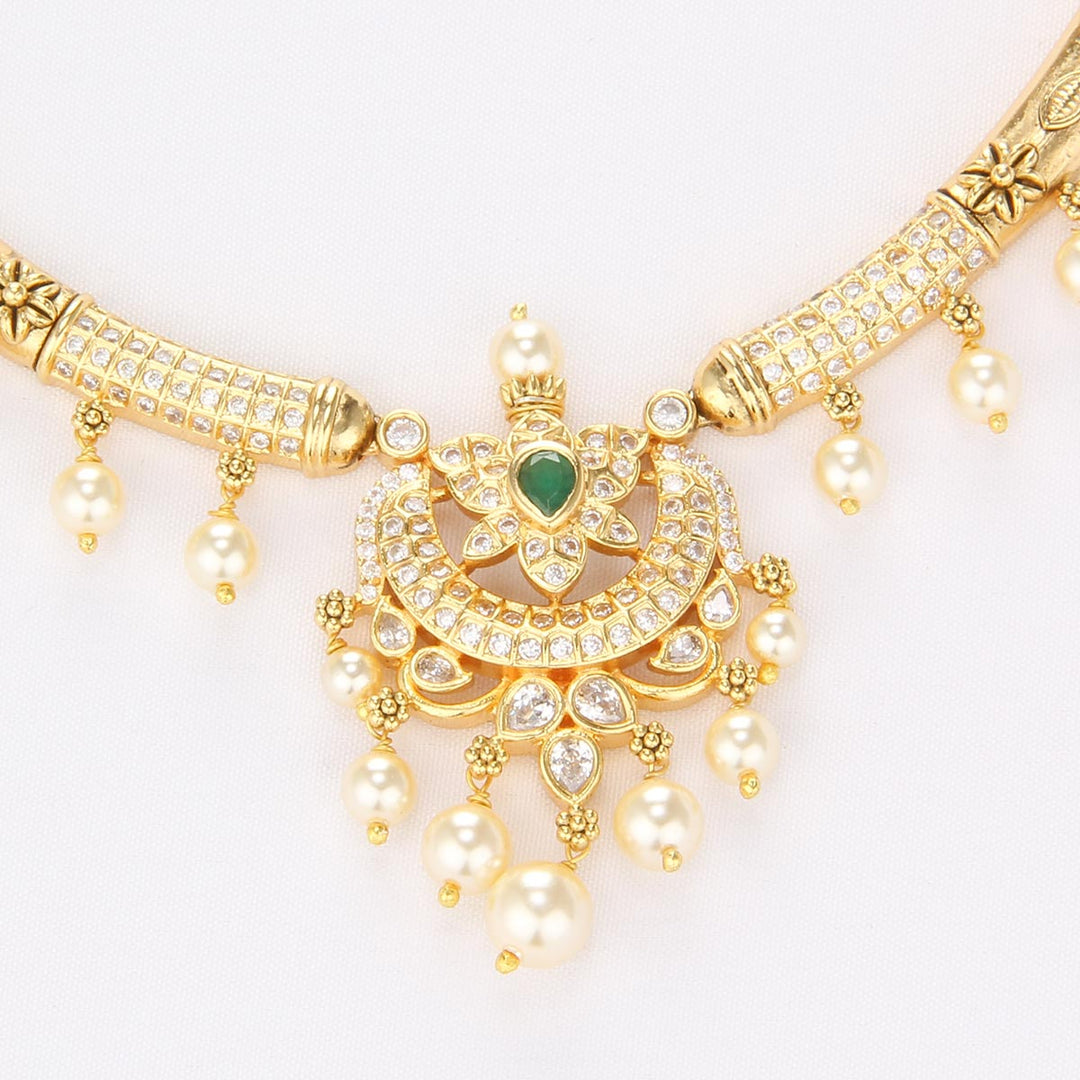 Reyna Short Necklace