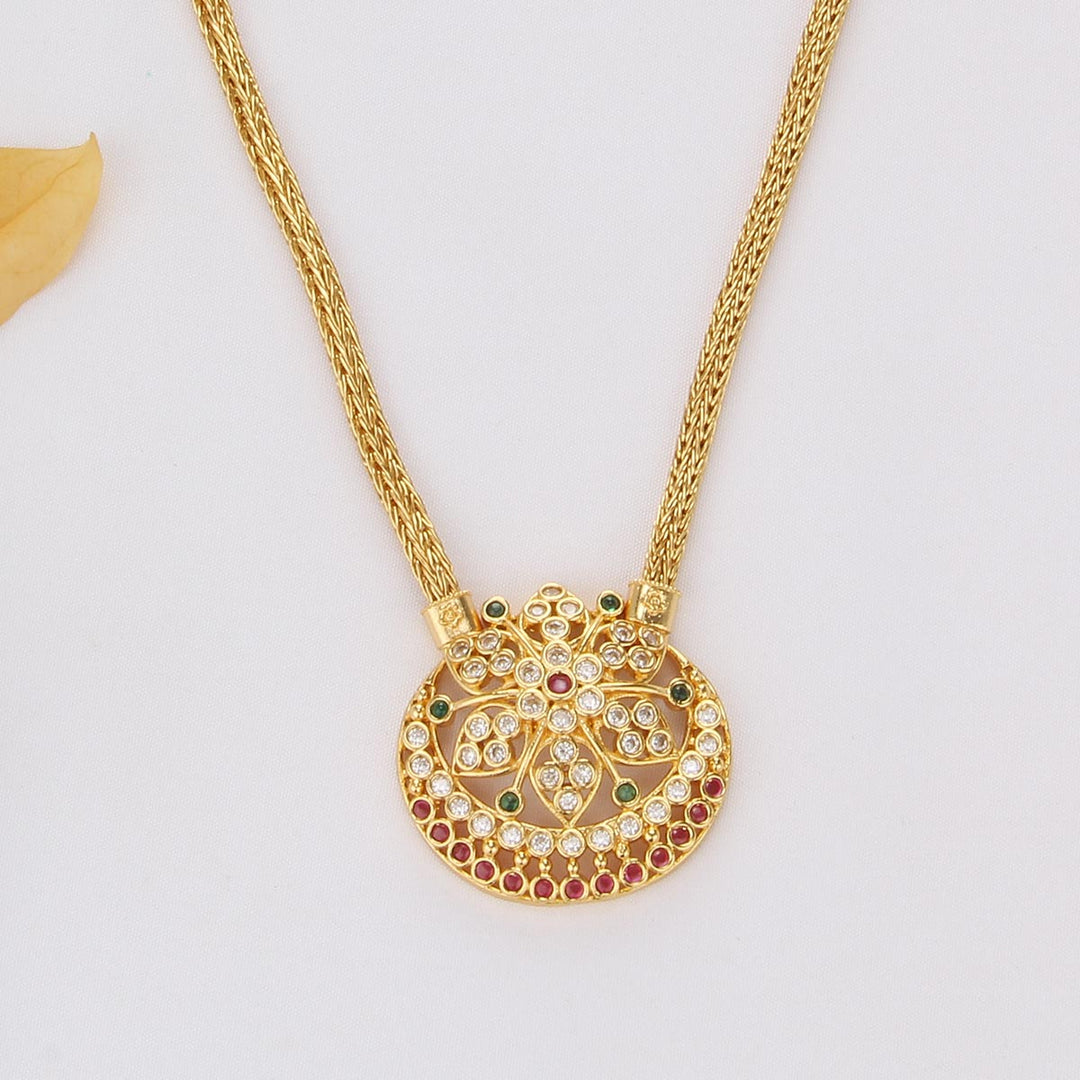 Snazi Short Necklace Set