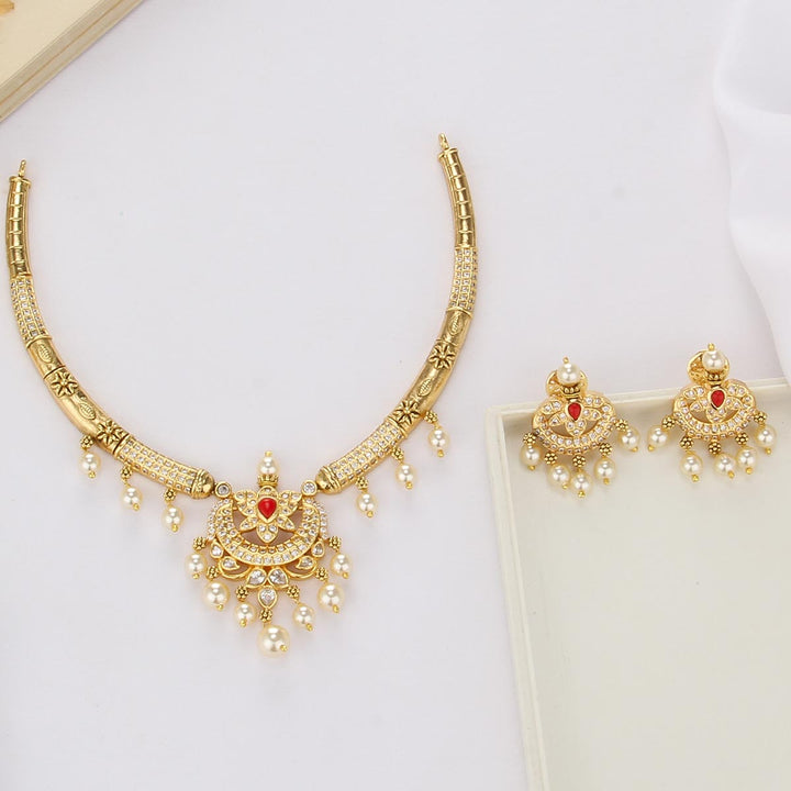 Zelda Short Necklace Set