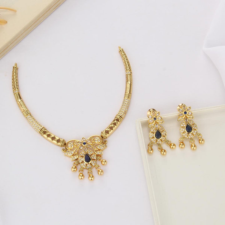 Sagana Short Necklace Set