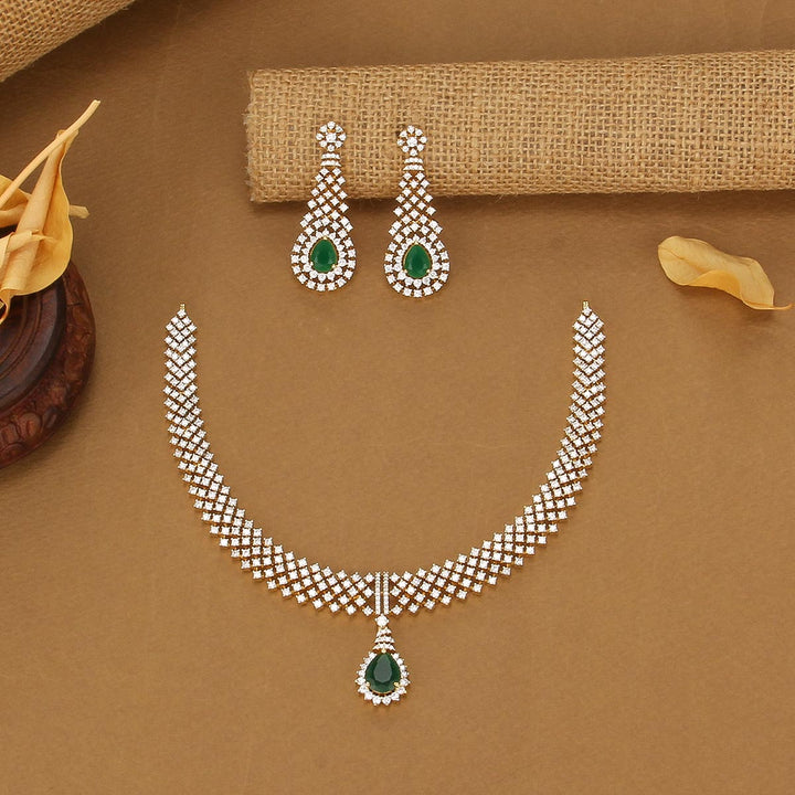 Yazira Avikam Short Necklace Set