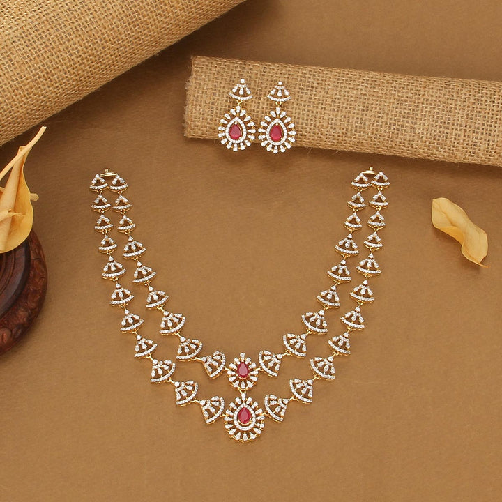 Chic & Glow Avikam Short Necklace Set