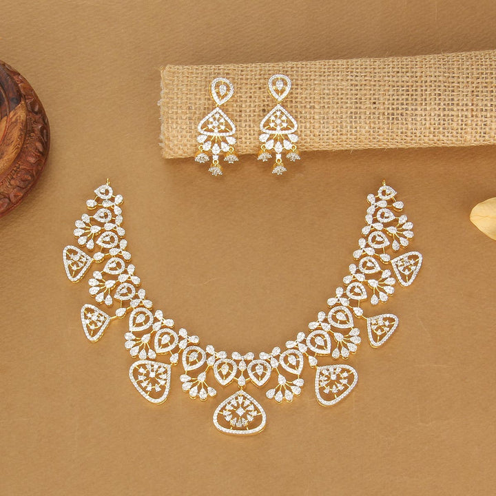 White Spark Short Necklace Set