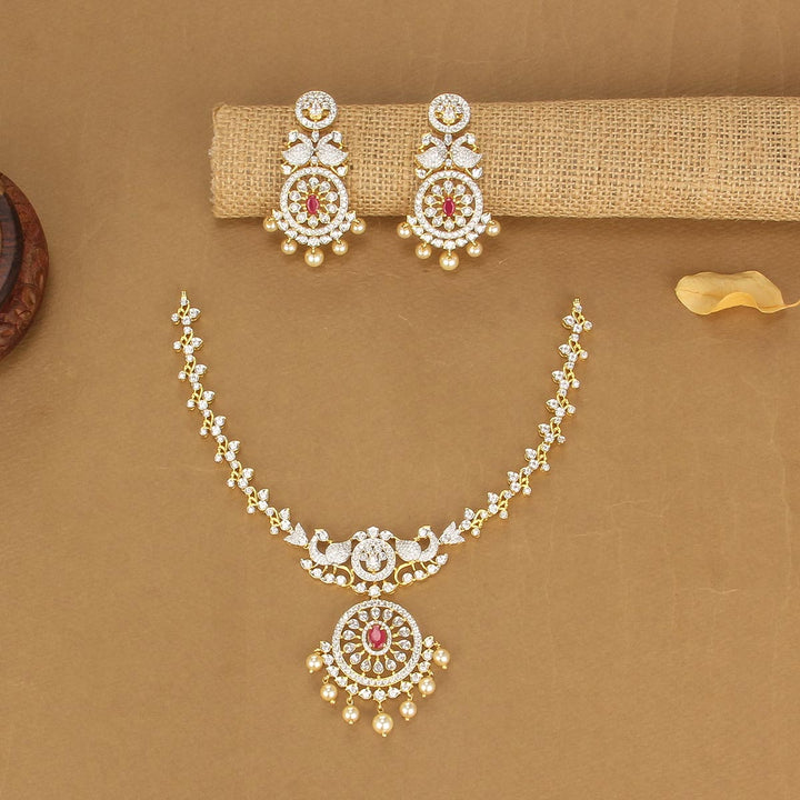 Royal Crest Short Necklace Set