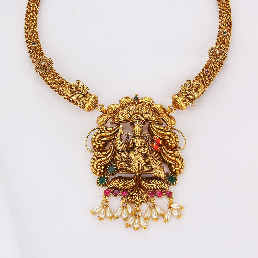 Aarikha Nagas Short Necklace