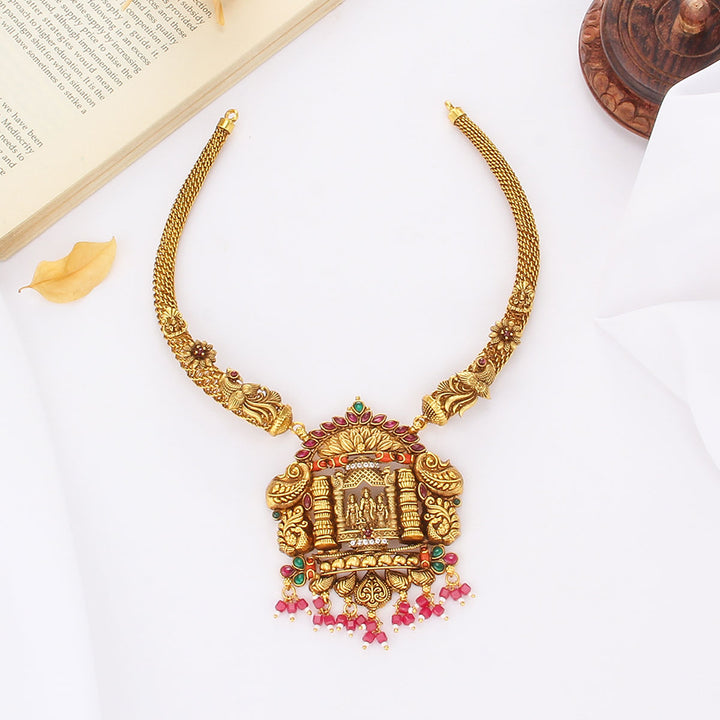 Luneth Nagas Short Necklace