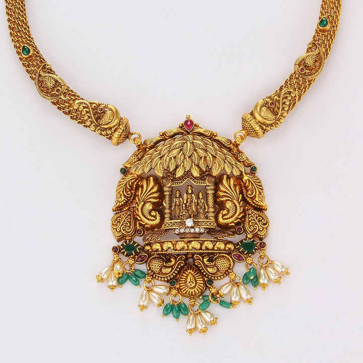 Evander Nagas Short Necklace